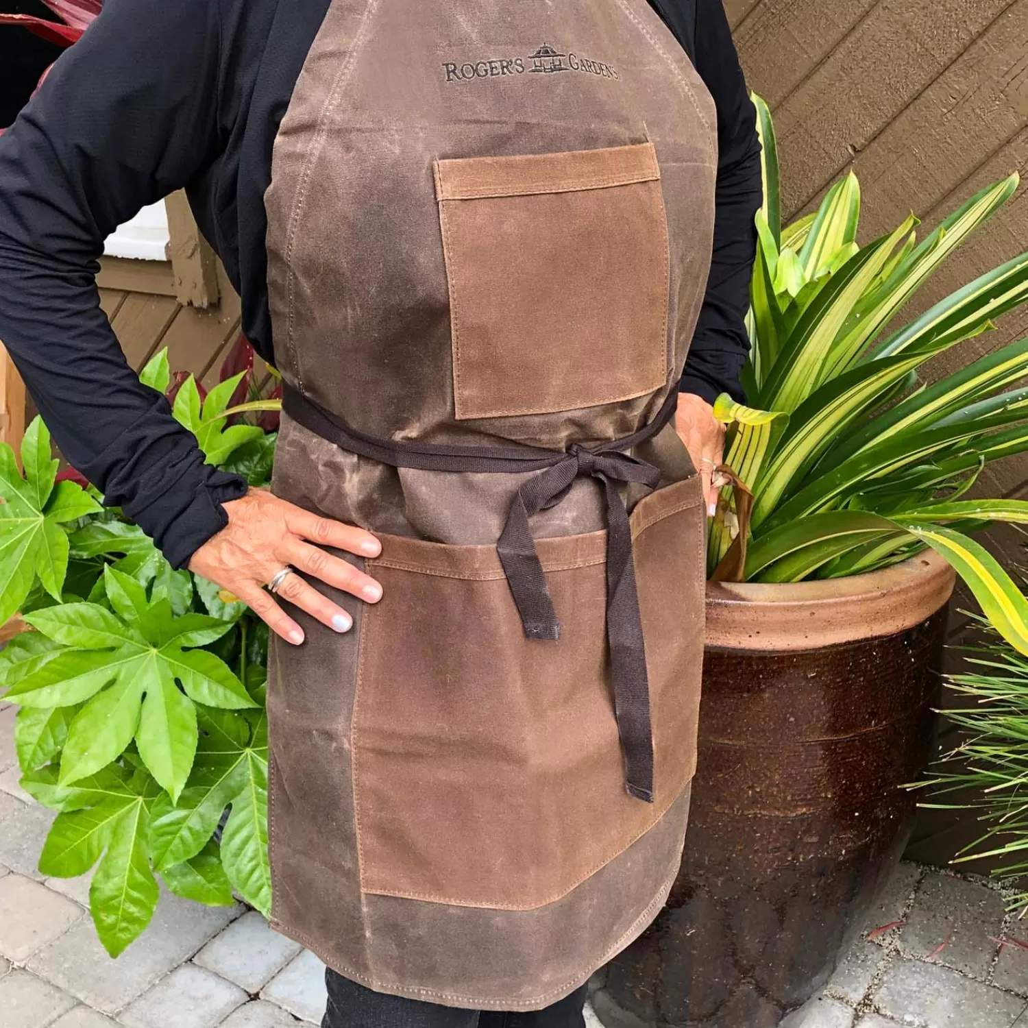 Official Waxed Olive Canvas Apron>Roger's Gardens Store